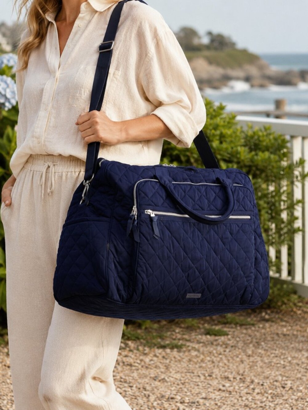 NEW ❤️ vera bradley Classic Navy Grand Weekender Performance Twill